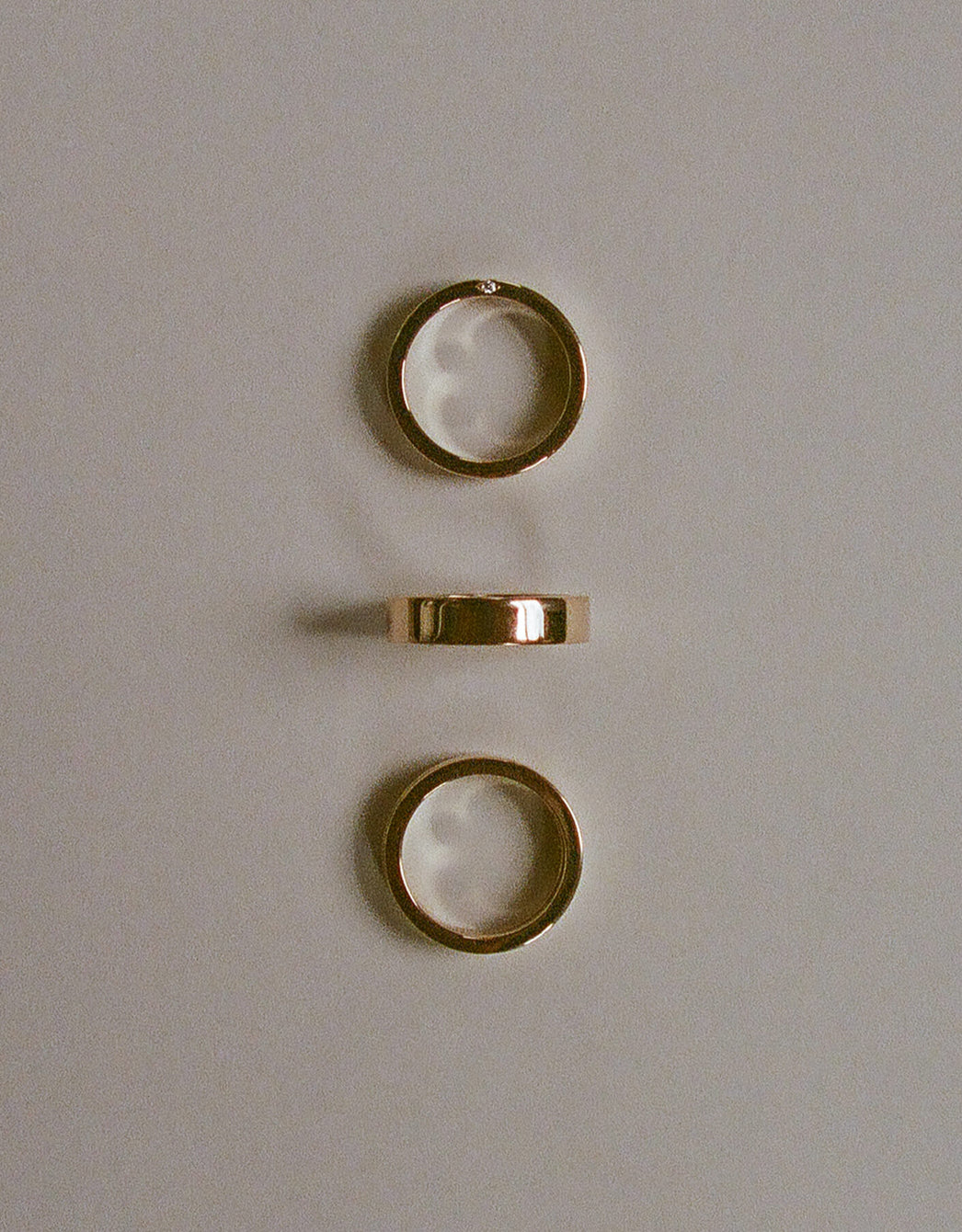 Side Set Single Ring, Wide