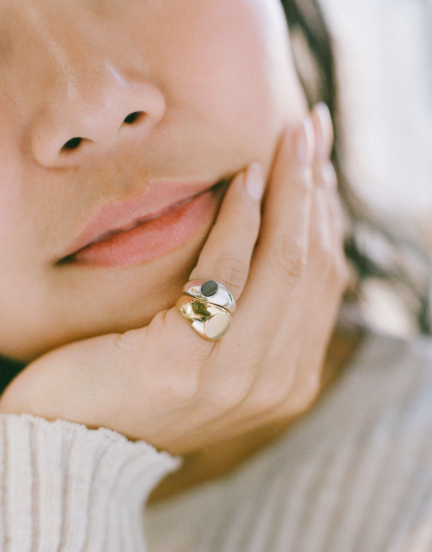 Baby Tilt Signet Ring