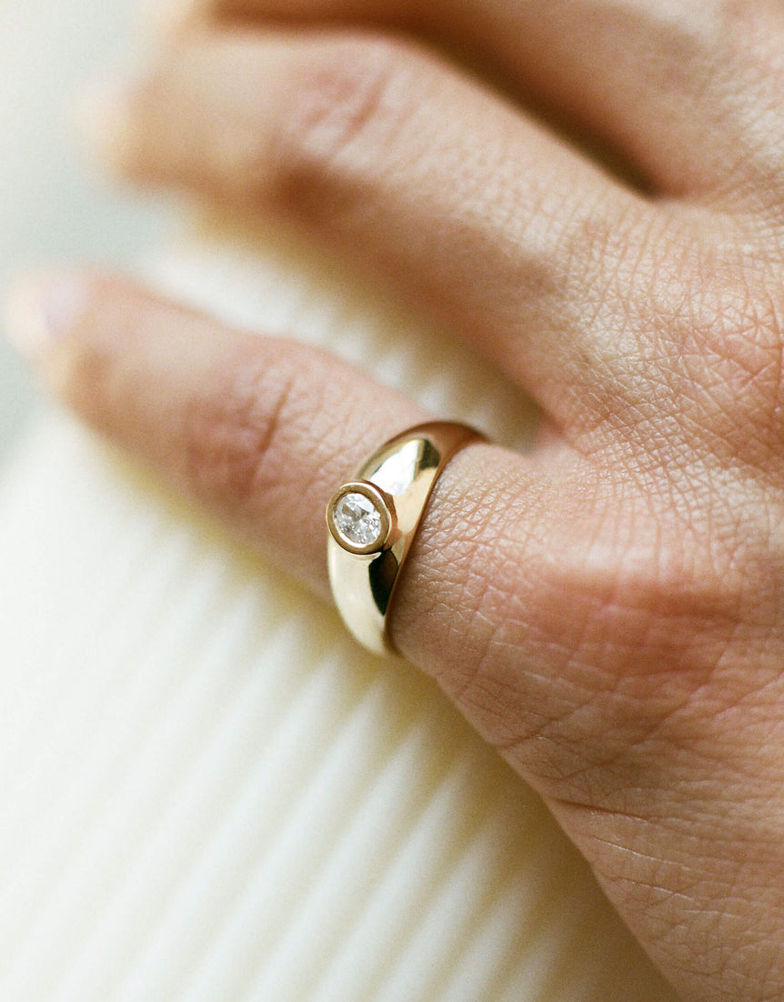 Baby Tilt Signet Ring with Diamond