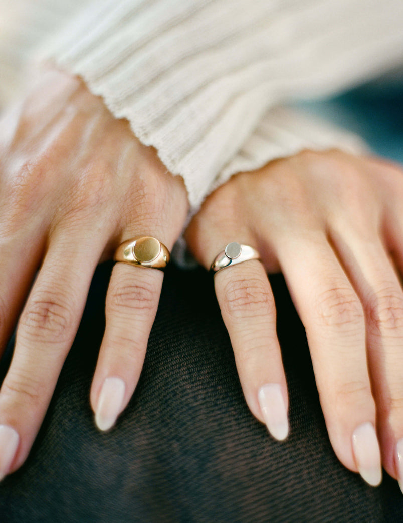 Baby Tilt Signet Ring