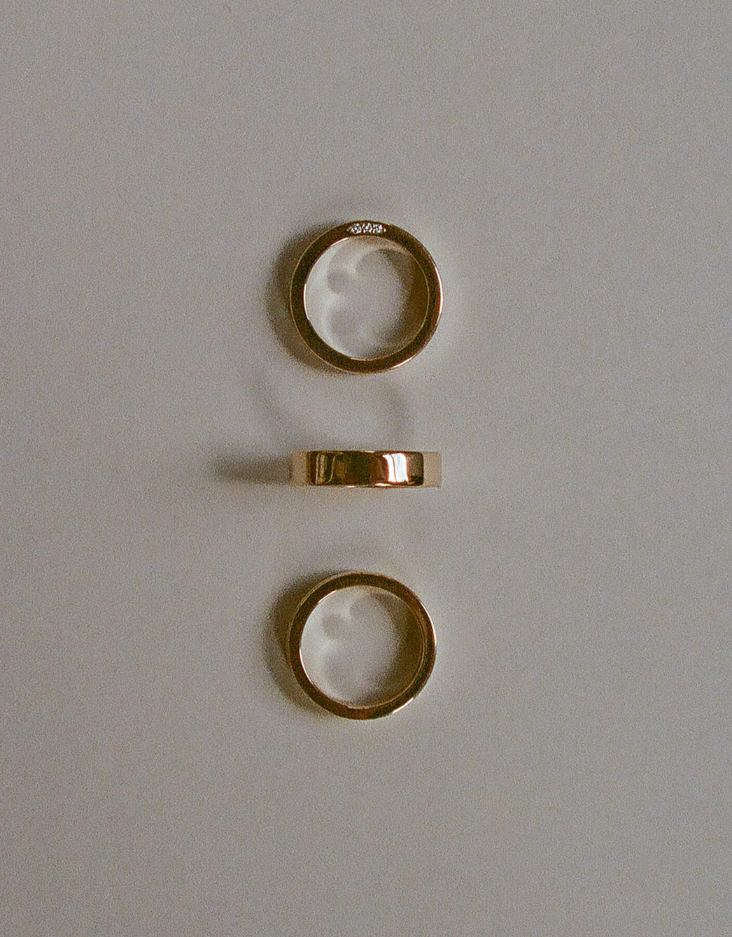 Side Set Trio Ring, Wide